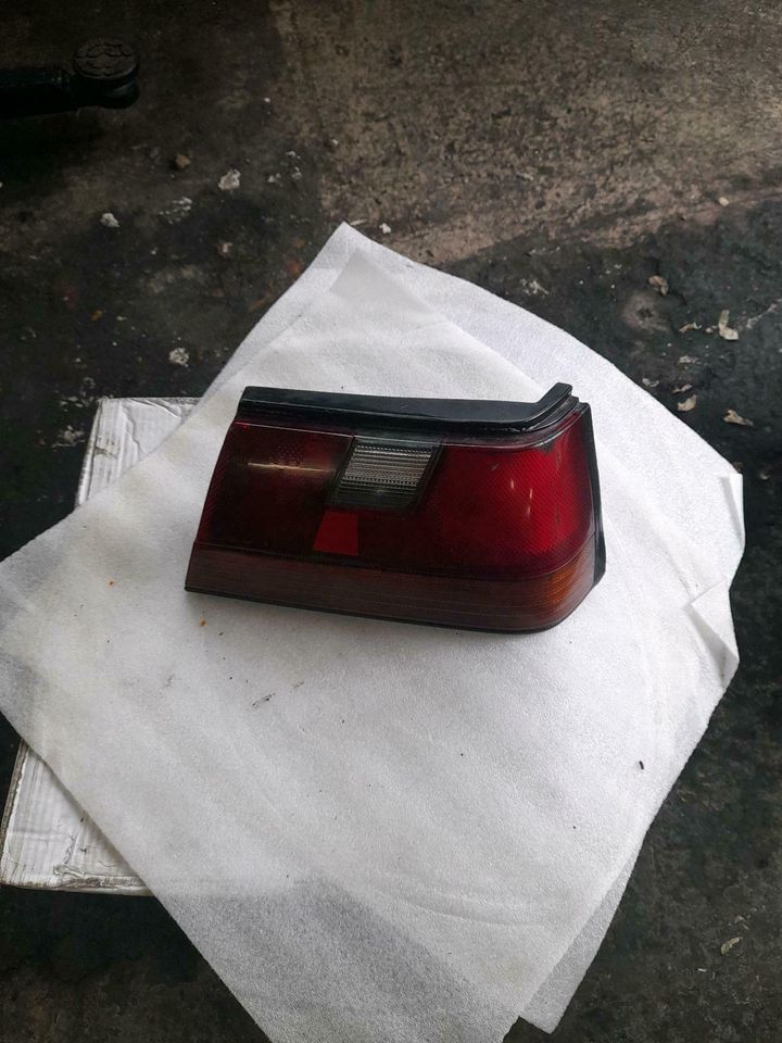 Nissan Sunny Rückleuchte Rechts N13