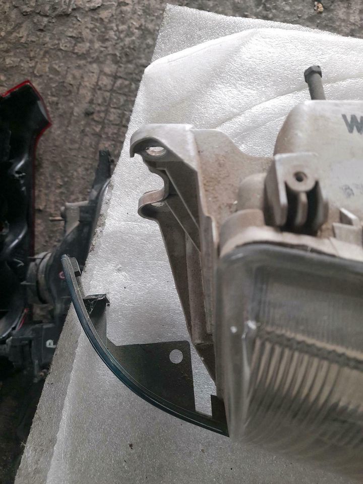 Nissan Primera P10 Scheinwerfer Rechts