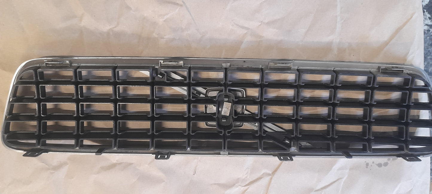 Volvo S 40 Kühlergrill