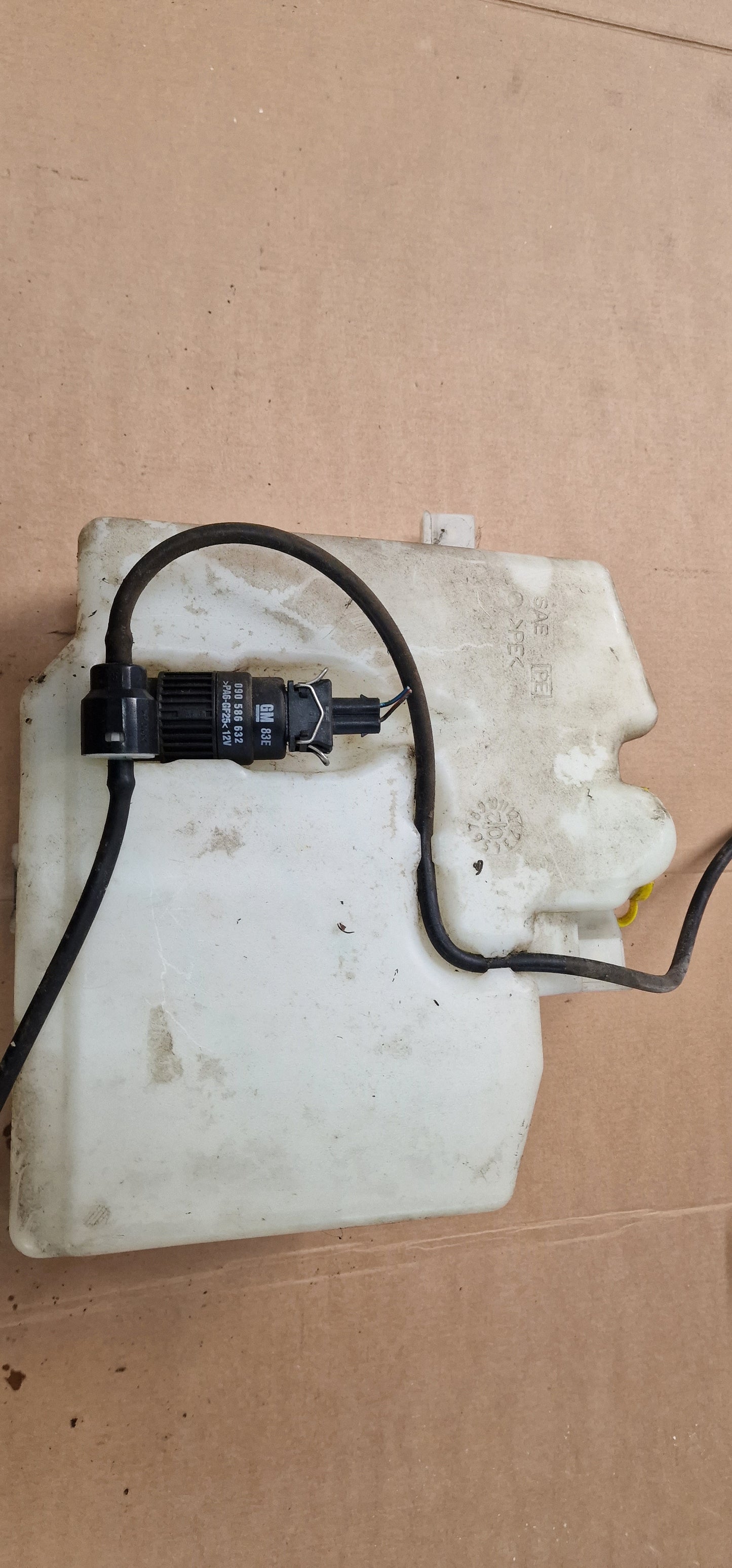 Opel Agila Scheibenwasch Behälter