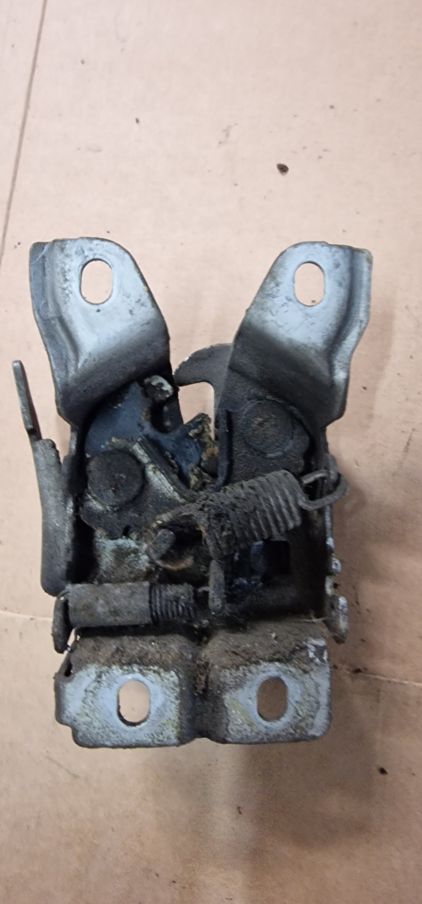 Opel Agila Schloss Vorne