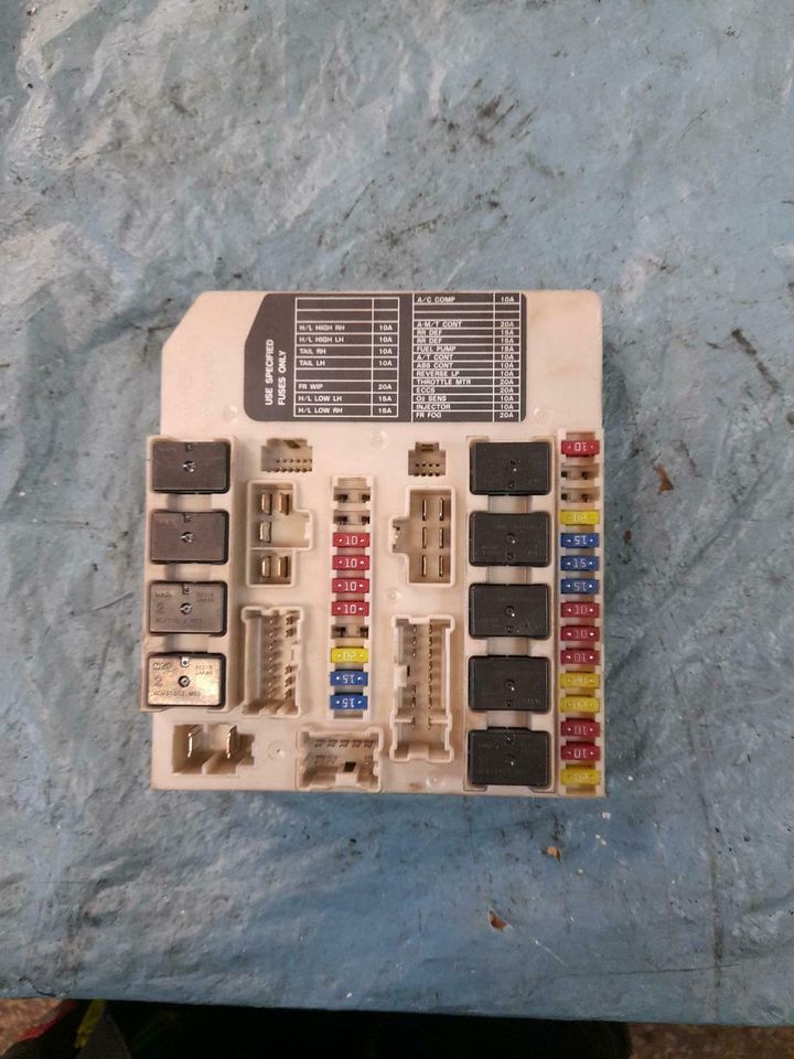 Nissan Micra K12 Hauptsicherungs Kasten