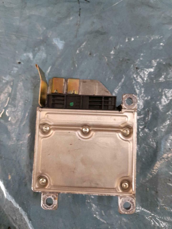 BMW E36 Airbagsteuergerät