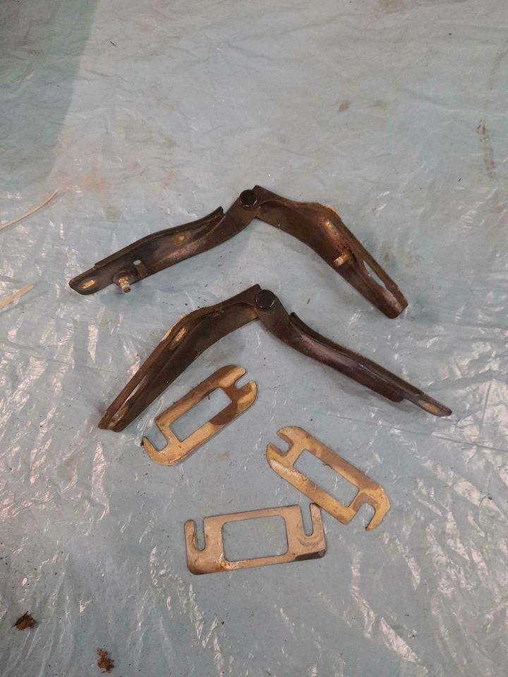 BMW E36 Haubenscharniere Set