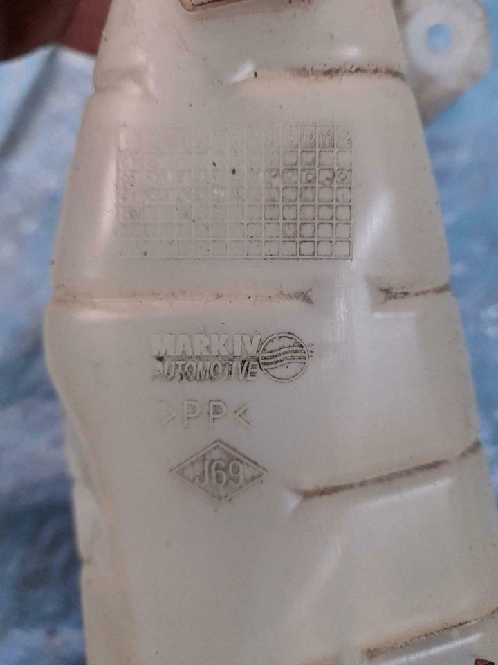 Nissan Micra K12 1.2i Ausgleichsbehälter