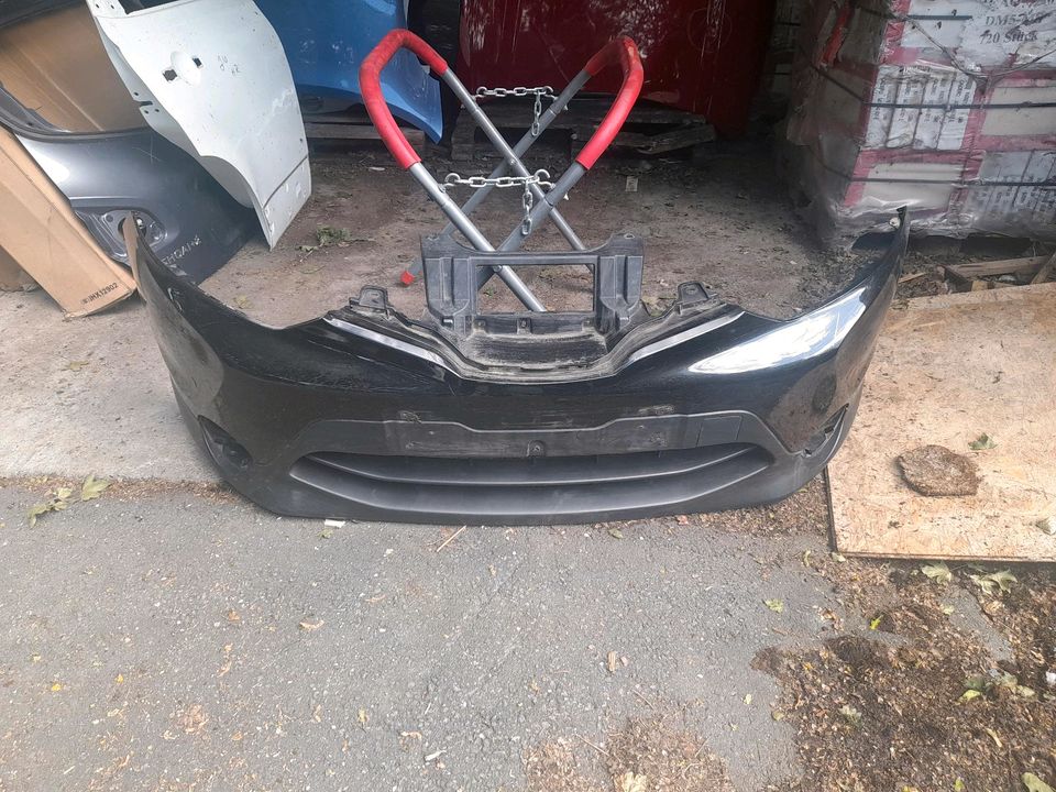 Nissan Qashqai Stosstange Vorne