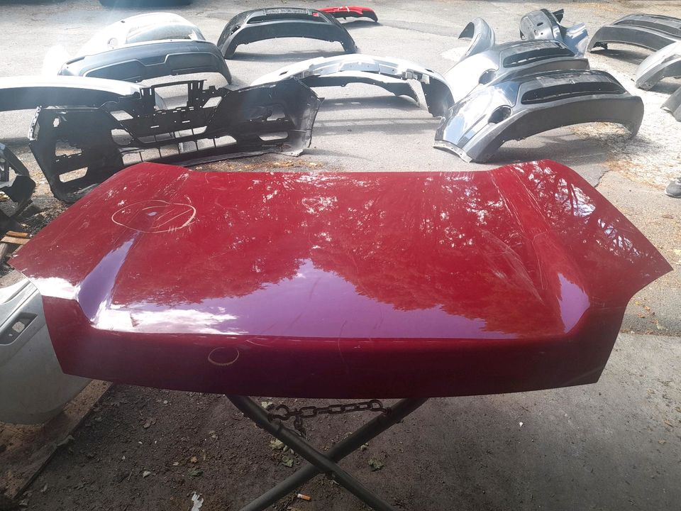 Nissan X Trail Motorhaube