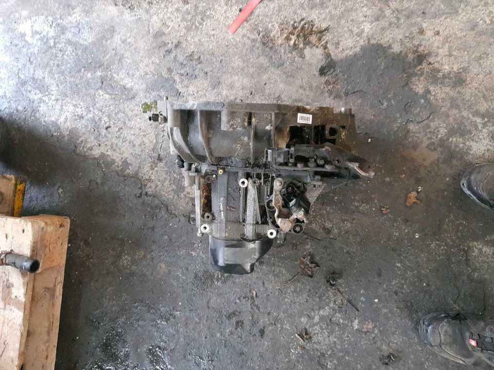 Nissan Micra K12 Schaltgetriebe 1,2i