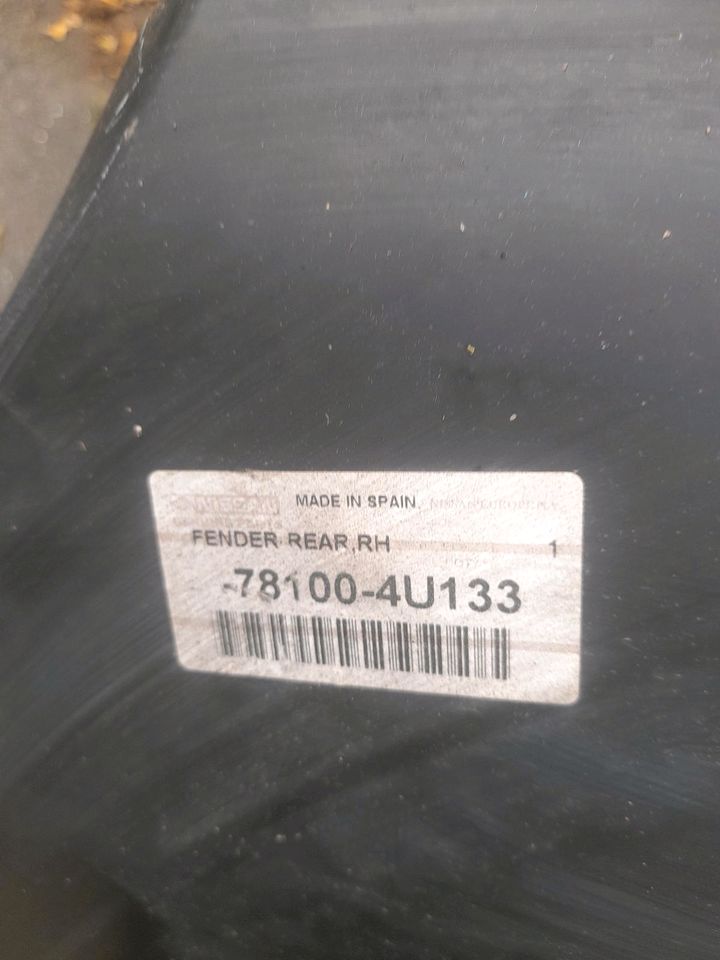 Nissan Almera Tino Seitenteil Hinten Rechts