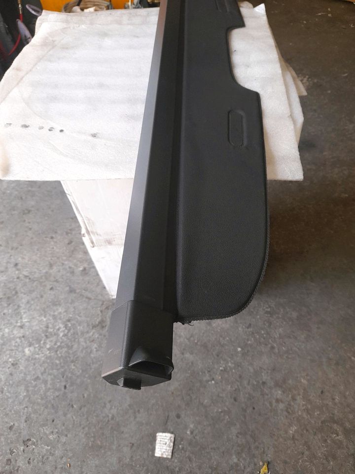 Nissan Primera P11 Laderaumabdeckung