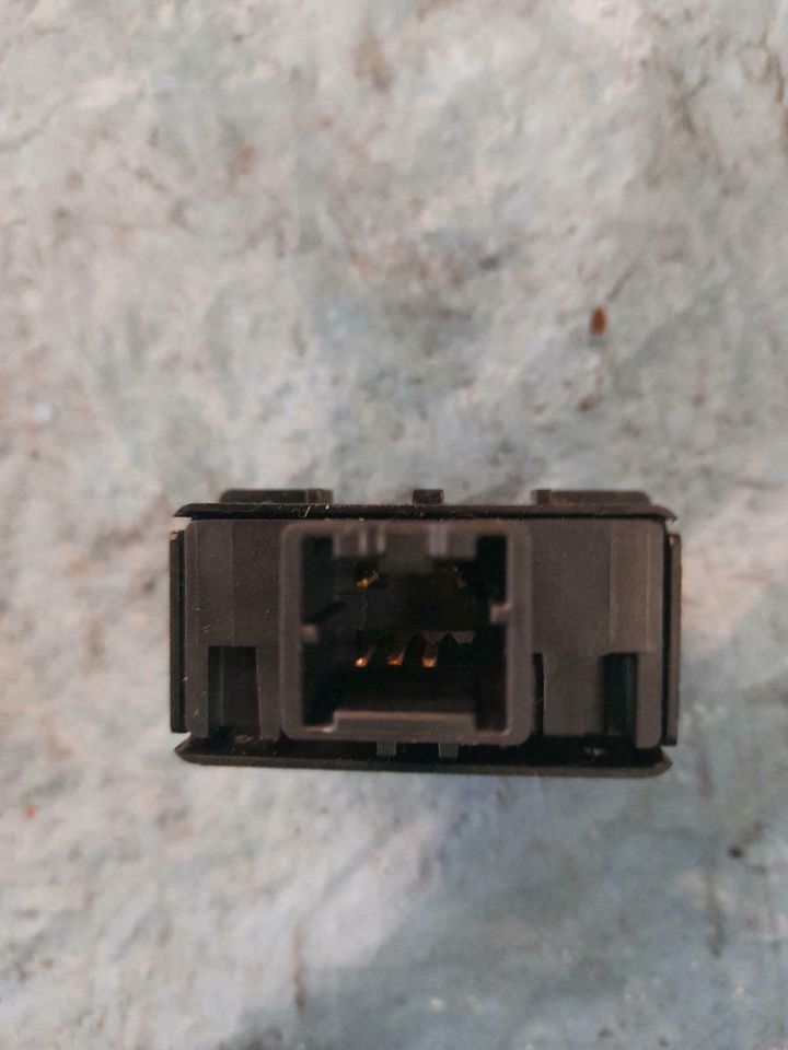 Nissan Micra K12 Zentralveriegelungsschalter