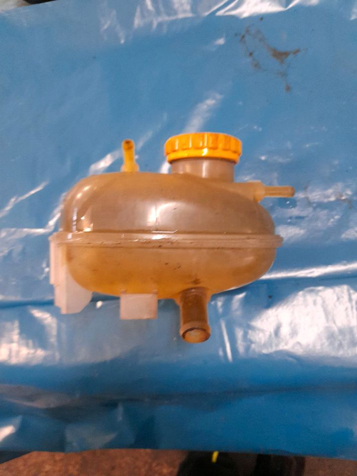 Opel Agila Kühlwasser Behälter