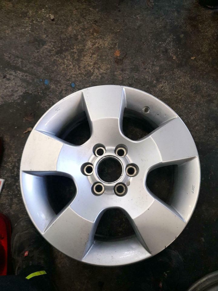Nissan Navarra D 40 Alufelge 7X16