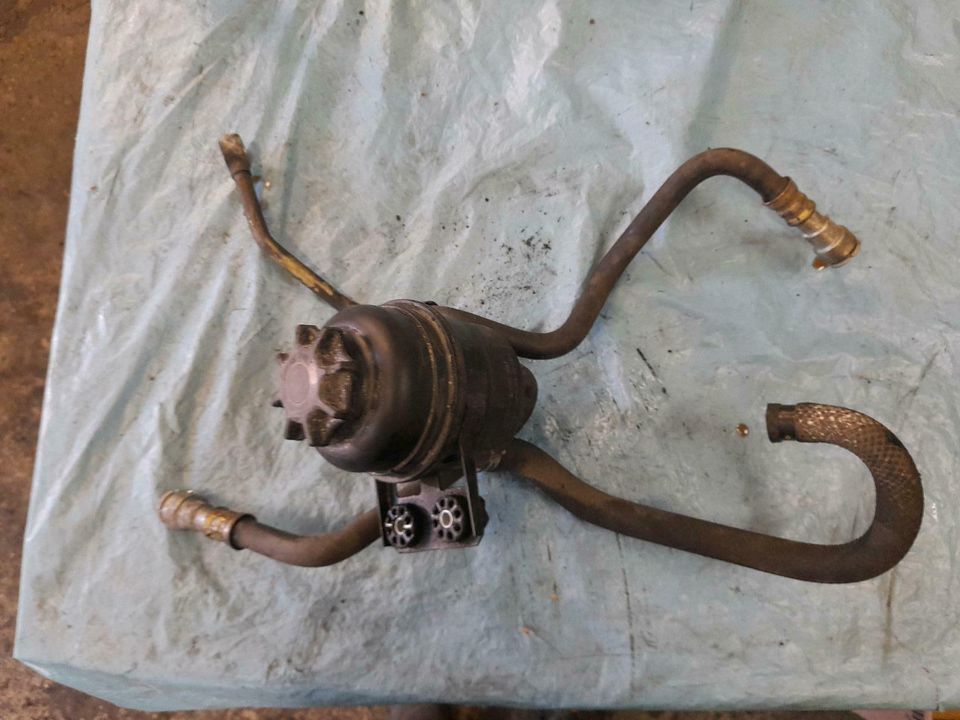 BMW E46 318 i Servo Ölbehälter mit Schlauch